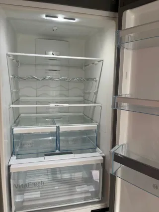 Nevera combi Bosch KGN36XI4P No Frost