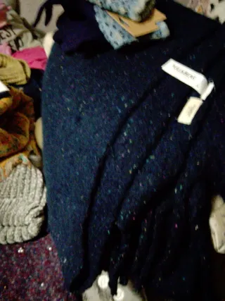 Bufanda y guantes azules