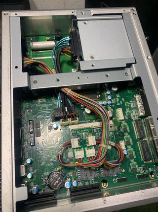 PC Industrial Axiomtek Gris/Plata