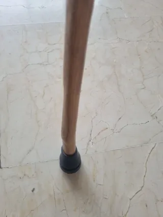 Bastón de senderismo de madera