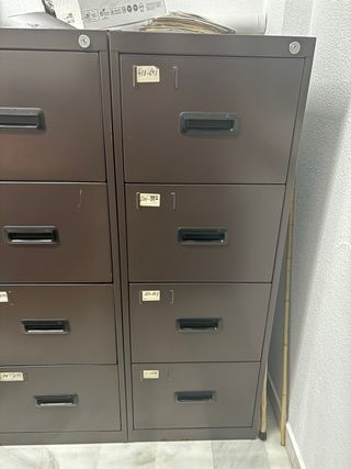 Muebles de oficina metálicos