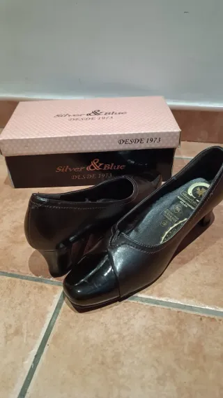 Tacchi neri in pelle - Larghezza speciale