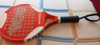 Pala de pádel Artengo 700