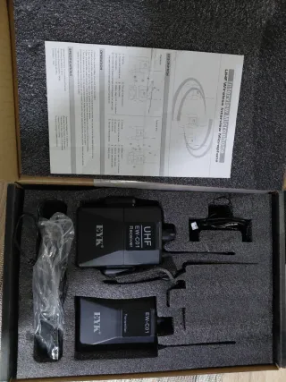 Micrófonos Inalámbricos EYK EW-C01 UHF