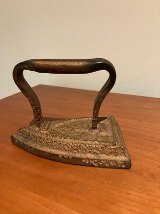 Plancha de hierro sujetalibros