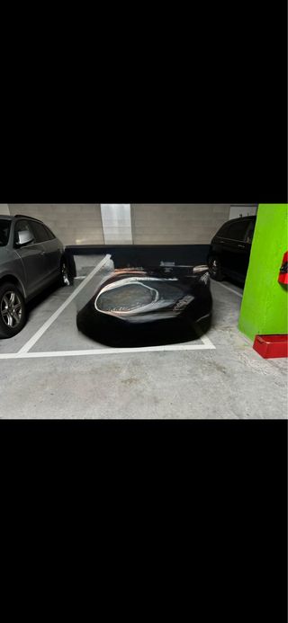 Vendo parecela garaje en Garellano. Grande.