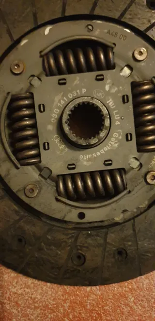 Kit Embrague Audi Q5 03B105266BH