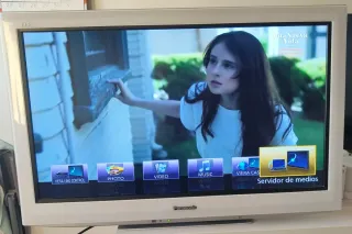 TV LED PANASONIC 32" BLANCO PERLADO