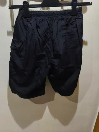 Pantalón, bañador corto C.P. Company negro cargo.