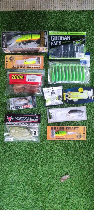 Lote señuelos pesca marcas variadas