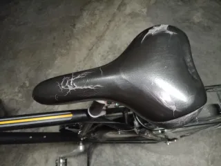 Bicicleta de paseo Btwin negra