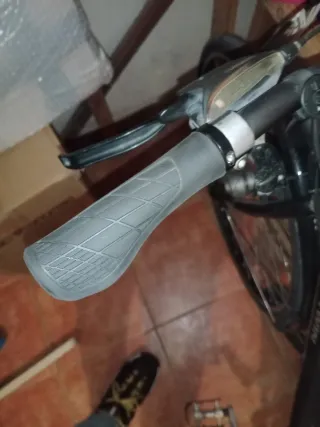 Bicicleta de paseo Btwin negra