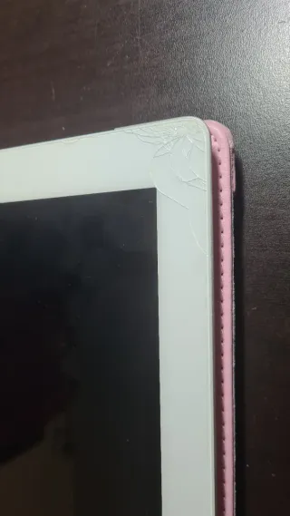 Apple iPad 2 Blanco y funda Rosa