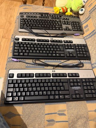 3 Teclados de Ordenador HP y Labtec