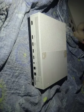 Xbox One S Blanca