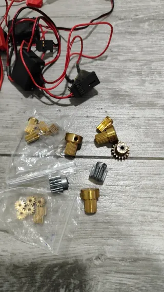 Engranajes y motores RC