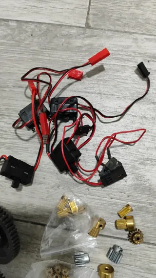 Engranajes y motores RC