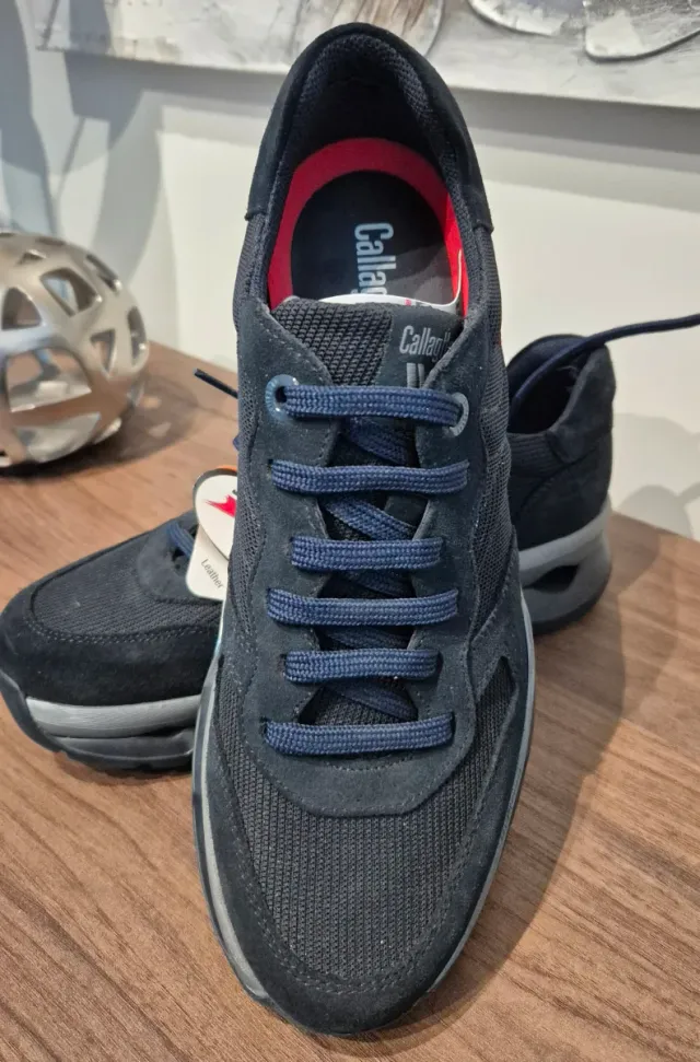 Zapato Callaghan Adaptaction