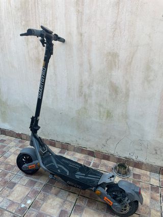 Patinete eléctrico casi nuevo
