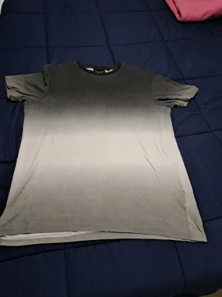 Lote de chica talla S. Llévate 10 prendas por 5€.