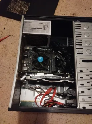 Torre PC Windows 11 9000