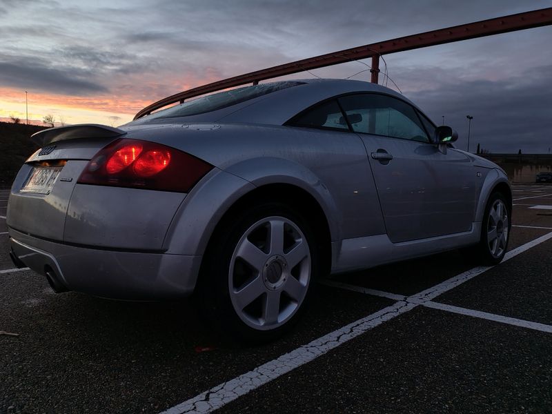 Audi TT QUATTRO 225cv - foto 1