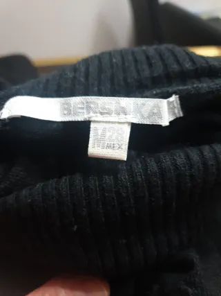 Jersey cuello alto manga corta negro