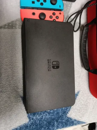 Nintendo Switch OLED con accessori