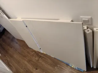 Mesa extensible IKEA con 4 Sillas Blancas