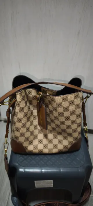 Bolso de mano con estampado de cuadros