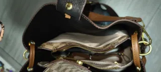 Bolso de mano con estampado de cuadros