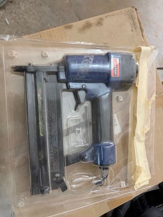 Pistola Neumática Clavos