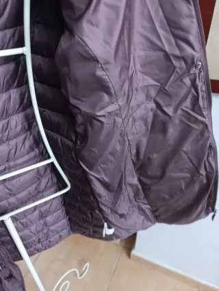 Chaquetón largo color berenjena