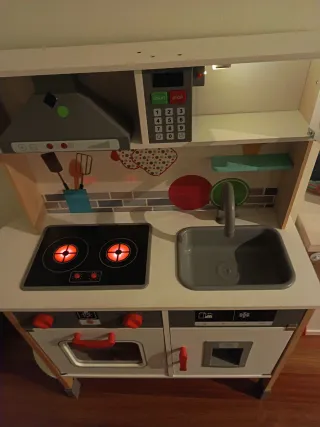 Cocina infantil de juguete