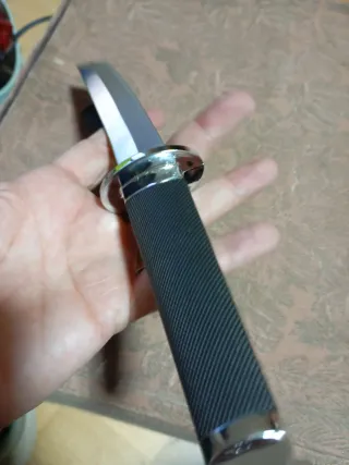 Herramienta japonesa con funda