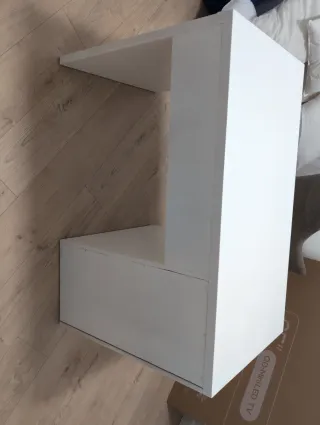 Escritorio blanco estilo Ikea madera con cajones