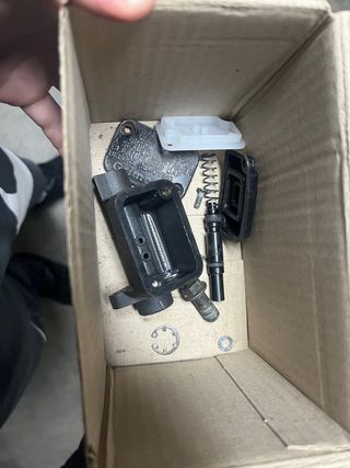 Bomba Freno Yamaha Jog R Gastada!!