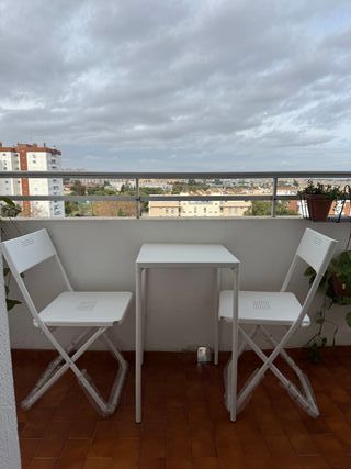 Mesa y 2 Sillas Plegables IKEA