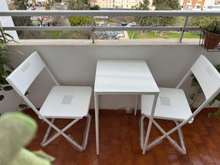 Mesa y 2 Sillas Plegables IKEA