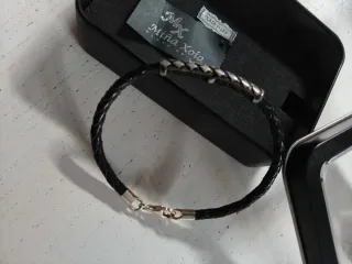 Pulsera  Negra y Plateada