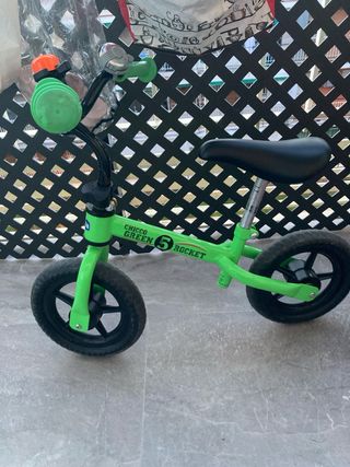 Bicicleta de equilibrio verde Chicco