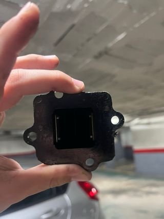 Caja de láminas Yamaha Jog RR Original