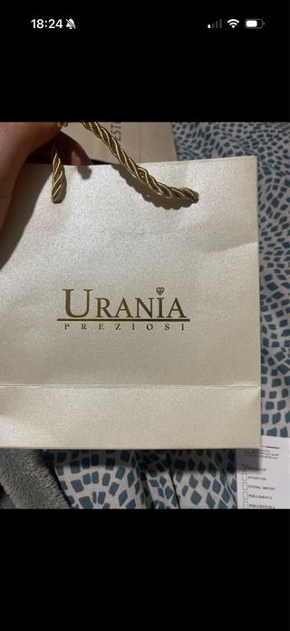 Collana con ciondolo quadrato