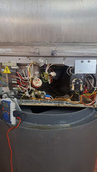 ELECTRICISTA EN BARCELONA – INSTALACIONES Y REPARA