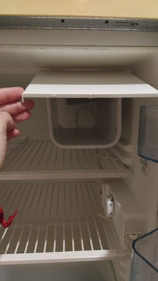 Nevera pequeña marca Balay