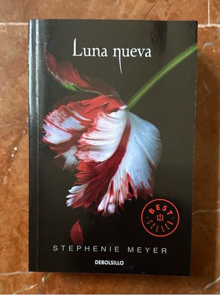 Luna nueva (Saga Crepúsculo 2)