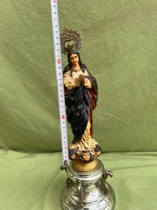 Purísima Concepción policromada, peana metal 37cm