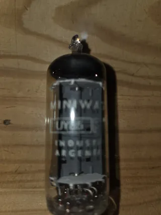 Válvula UY85 radio antigua de valvulas