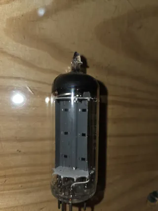 Válvula UY85 radio antigua de valvulas