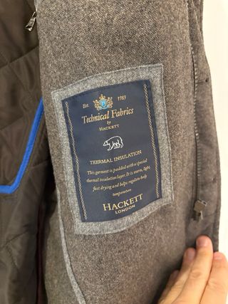 Chaqueta acolchada marrón y gris